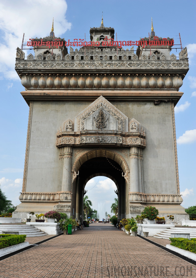 Vientiane [32 mm, 1/160 Sek. bei f / 13, ISO 200]